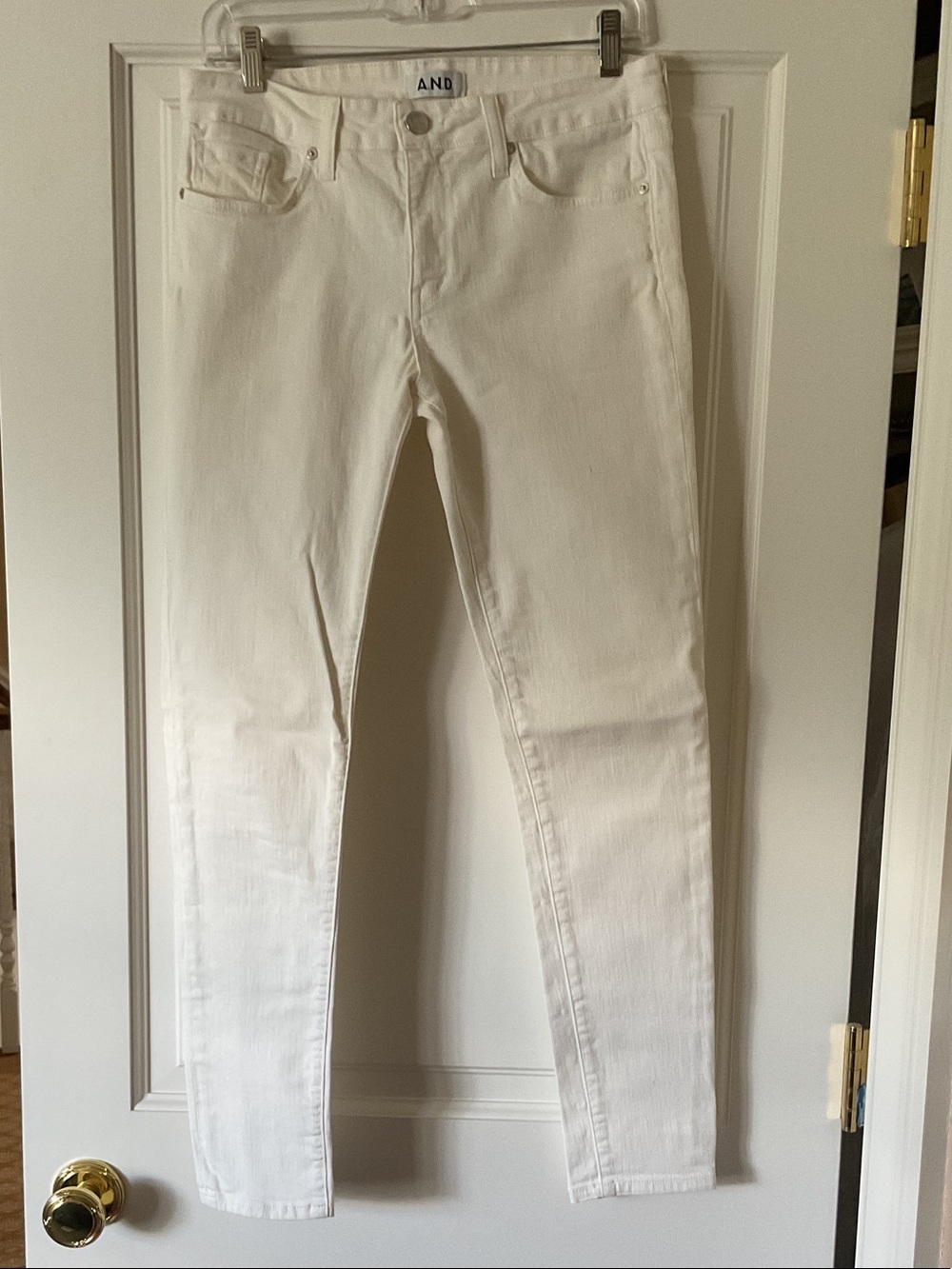 AND White Skinny Jeans — Classic Slim Fit